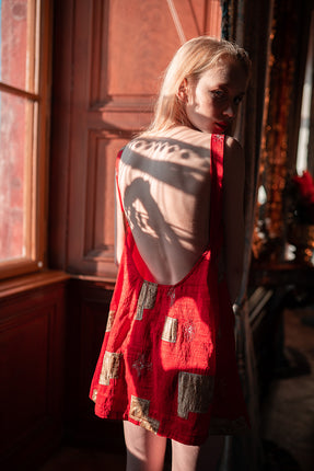 Load image into Gallery viewer, Red Gold - Short